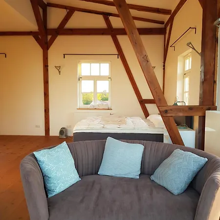 Muehlen-oase In Der Scharmuetzelsee Region